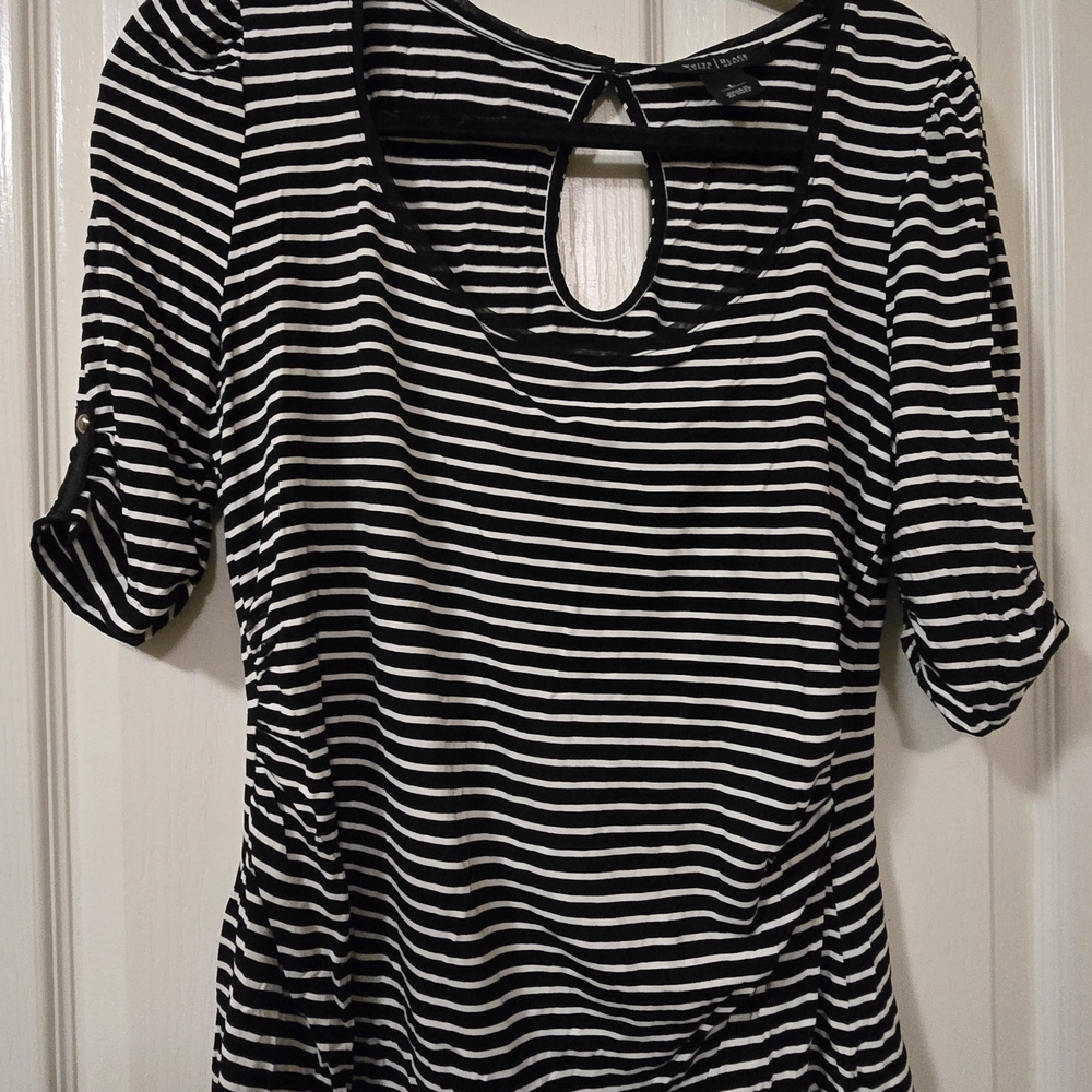 White House Black Market Black and White Striped Short Sleeve Scoop Top